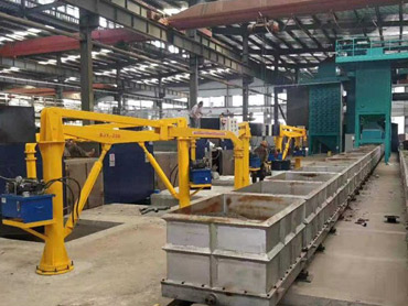 Viens operators kausēta tērauda liešanas manipulatoru